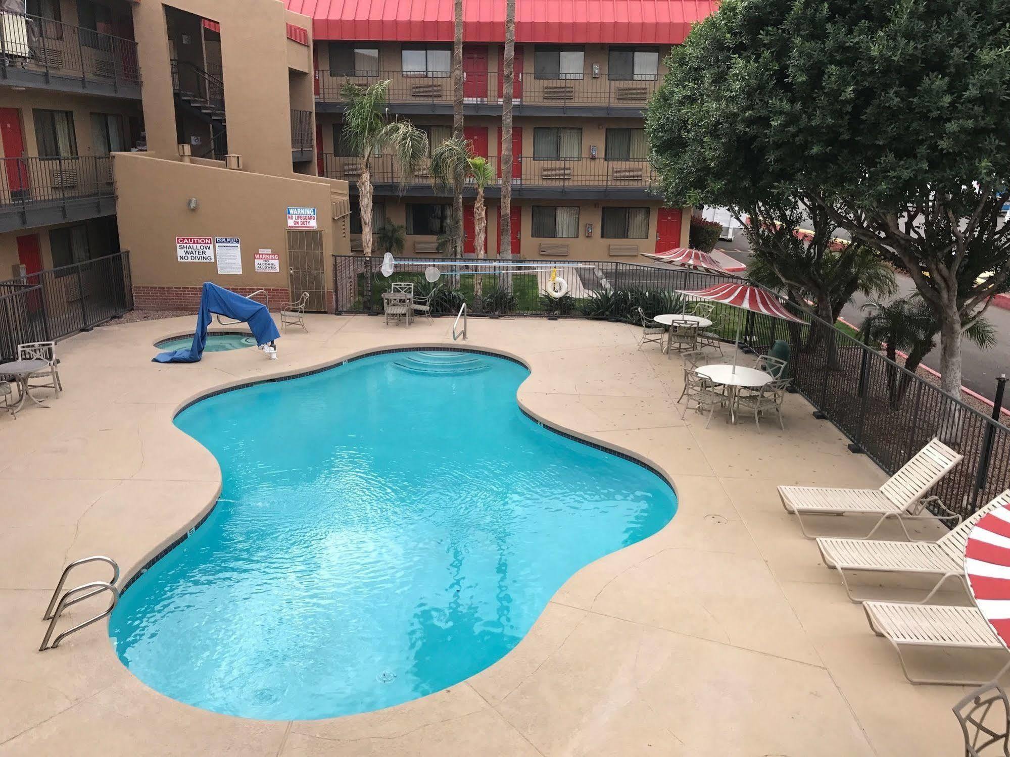 Travelers Inn - Phoenix Exterior photo
